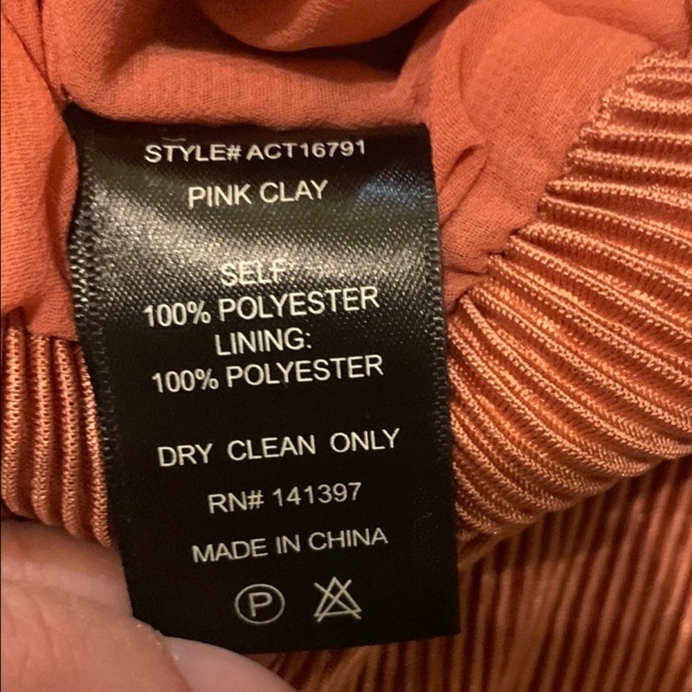 ASTR The Label Pleated Valdez Primadonna Wrap Blouse Pink Clay Puff Shoulder XS - Picture 10 of 11